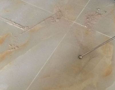 长安瓷砖空鼓维修公司分享粘合剂选择不当在瓷砖铺贴过程中可能导致以下问题